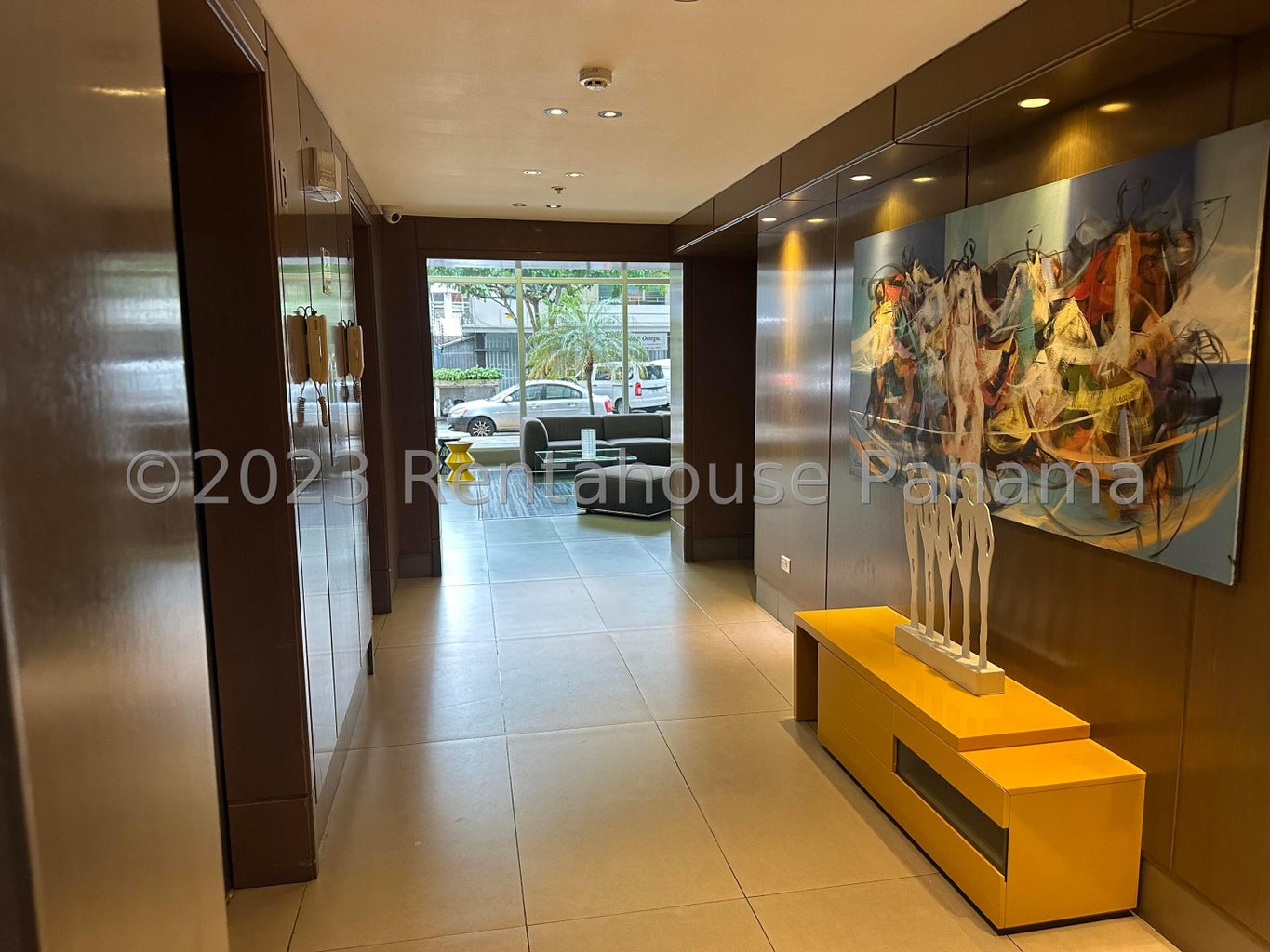 Exclusive apartment